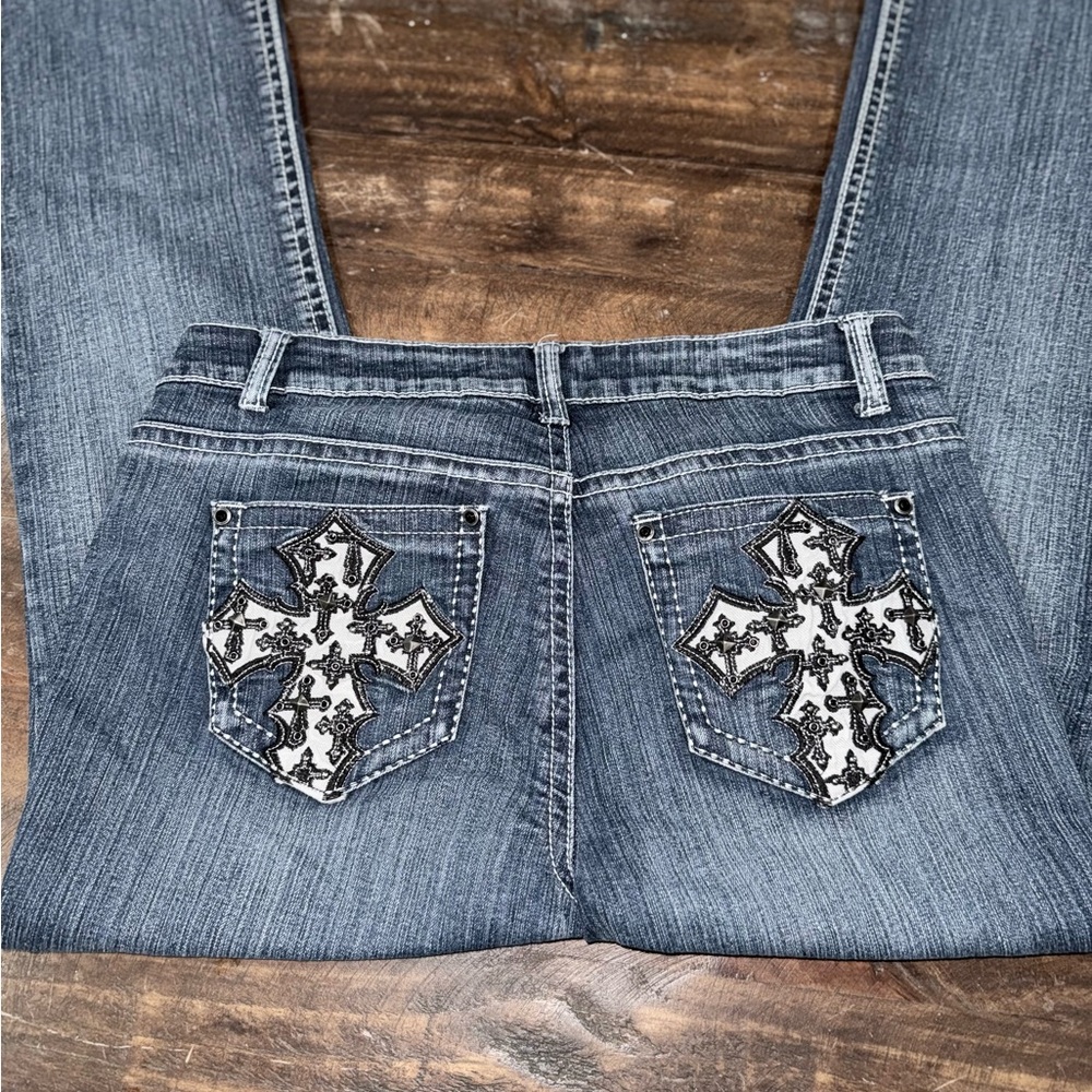 Nd Weekend Women's Embroidered Blue Jeans